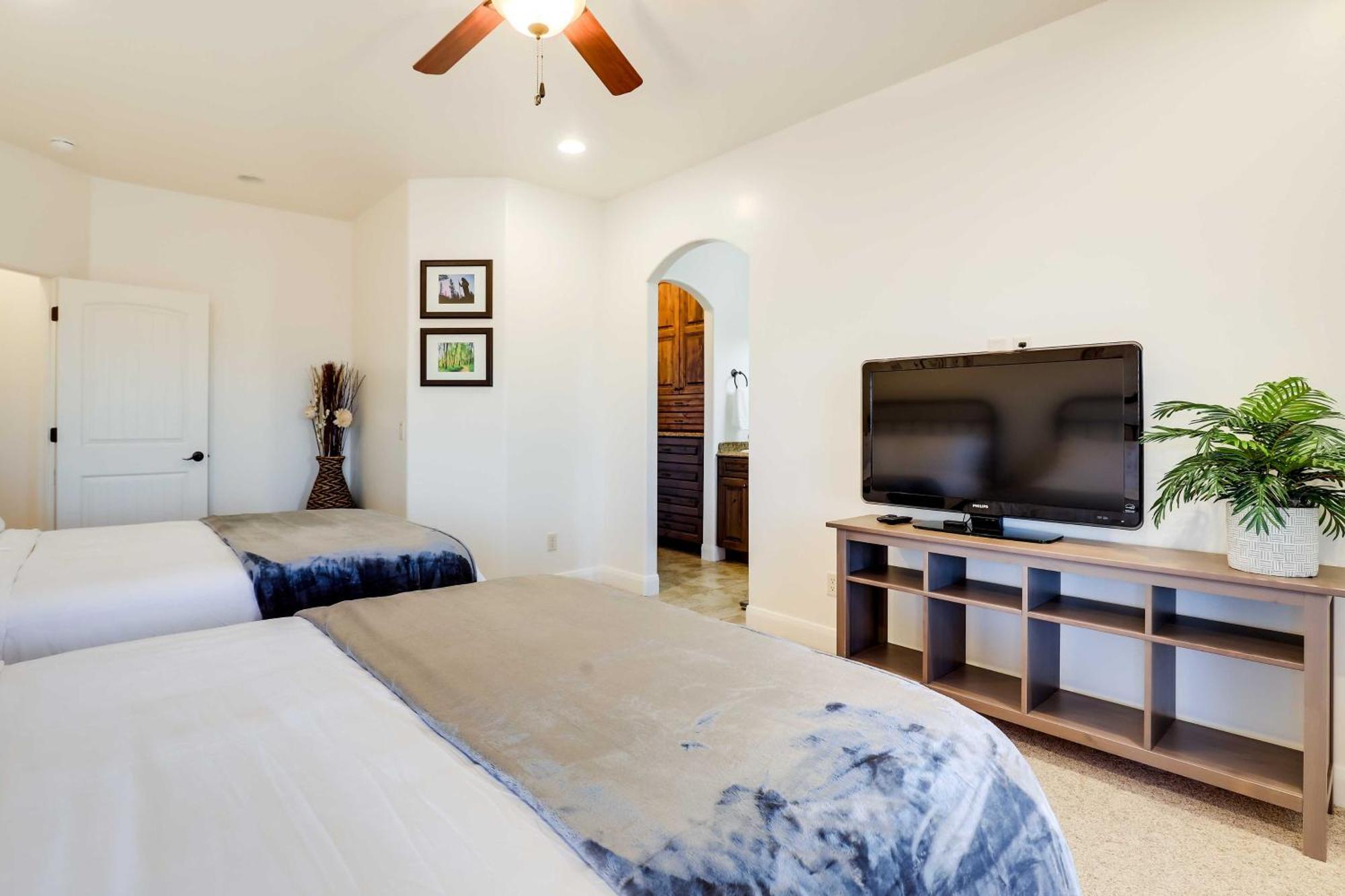Horseshoe Bend Retreat Fire Pit And Mountain Views! Пейдж Екстериор снимка
